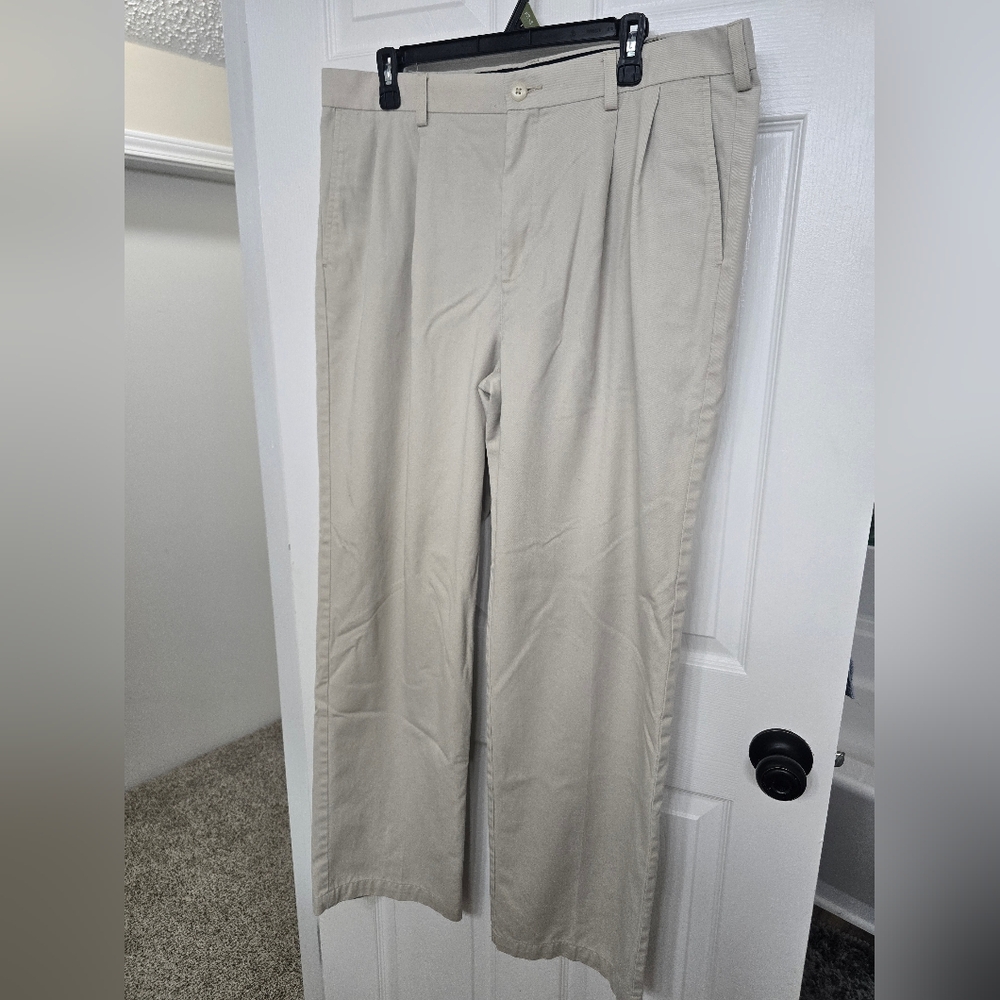 Croft & Barrow Men's Cream Chinos